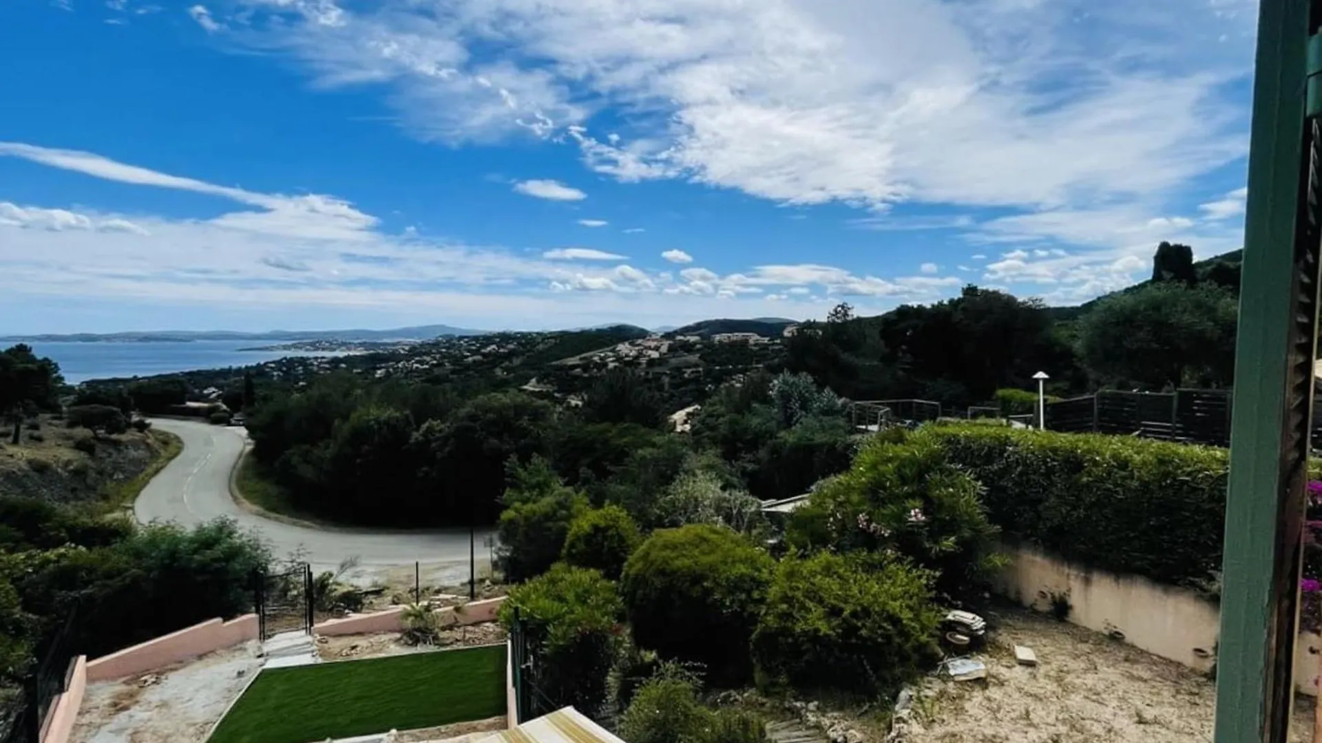 Nest Overlooking The Gulf Of Saint-Tropez روكبرون-سور-أرجينس شقة